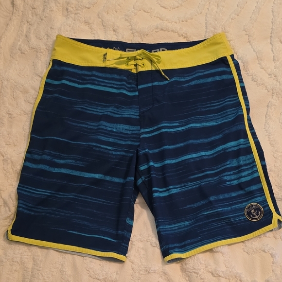 Salt Life Men's Blue and Yellow Board Shorts with Bold Contrast Size 34 - Picture 1 of 8
